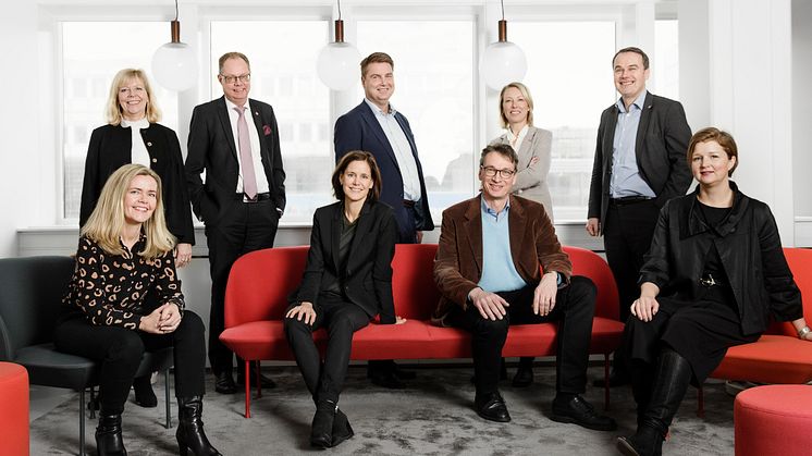 Stena Fastigheters nya ledningsgrupp med Cecilia Fasth som koncernchef (nr två i främre raden) 
