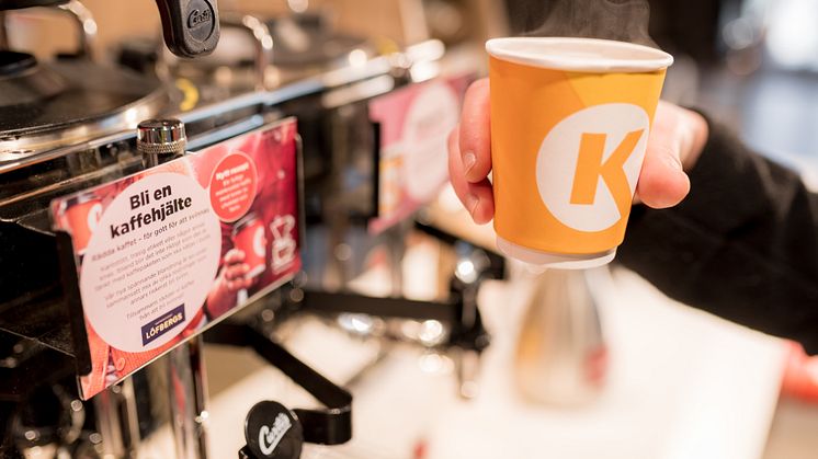 Projektet "Räddat Kaffe" har bidragit till att Löfbergs svinn av rostat kaffe är nere på rekordlåga 0,3 procent. 