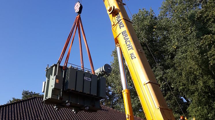 Neuer Trafo für Umspannwerk Herford - Westfalen Weser Netz investiert in Versorgungssicherheit