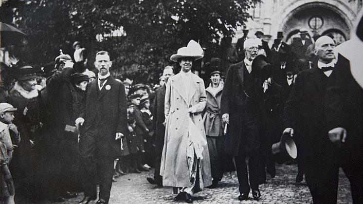 The Swedish king and queen at the inauguration of the SECC in 1918 