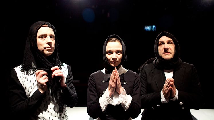 Teater Tamauers succéföreställning whatever LOVE means gästar Folkteatern