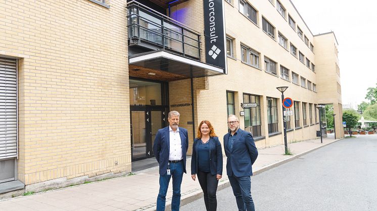 Fra venstre Kjetil Bakke (Norconsult), Agnieszka Dylewska (Norconsult) og Espen Felder (Canon)  (2)