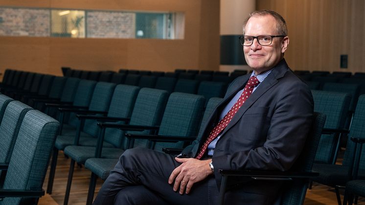 ulf-hammarstrom_sittande