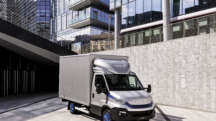 CO2-reduktionen ved at skifte fra diesel til biogas betyder groft sagt, at du kan fjerne næsten to dieselvarebiler fra CO2-regnskabet for hver eneste biogasvarebil, der lukkes ud på vejene.