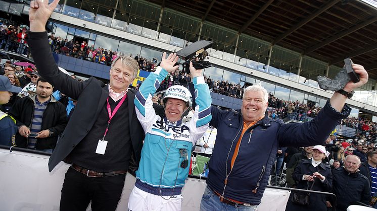 Magic Tonight och Örjan Kihlström vann Elitloppet 2015