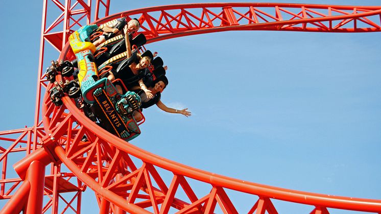 "Huracan" die steilste Achterbahn Deutschlands im Freizeitparkt BELANTIS