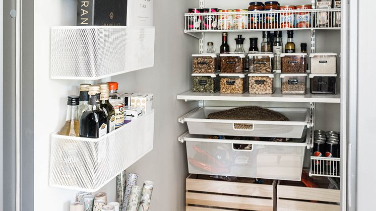 2 Elfa_Pantry_Interior_Click-in_system_Classic_2023_05_025.jpg