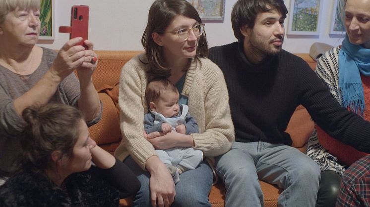 O-familie-aproape-perfecta.jpg