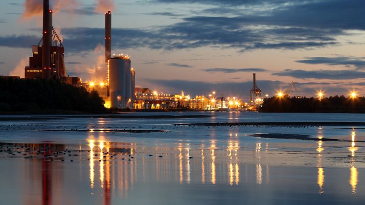 De sammanlagda utsläppen av biogen koldioxid från anläggningar i Sverige och Finland med årliga utsläpp över 300 000 ton uppgår till cirka 45 miljoner ton.