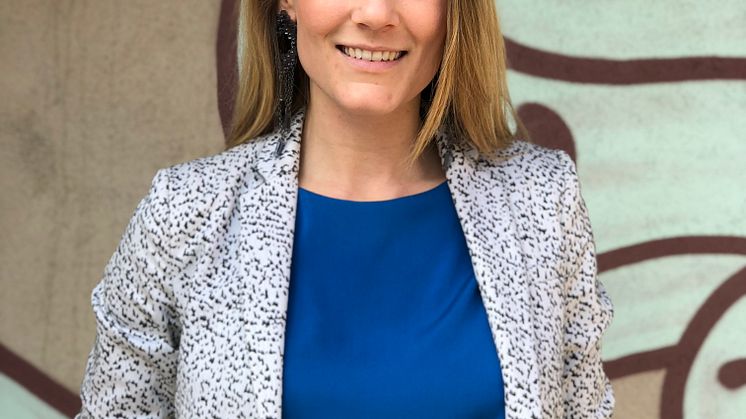 Stående: Rie Ruby
