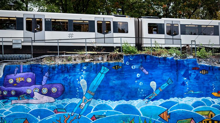 GATEKUNST: Undervannsbyen heter gatekunstverket opprinnelig utført av den thailandske gutten Kamonchai Saetang. Verket kan du se på Frøen T-banestasjon i Oslo. 