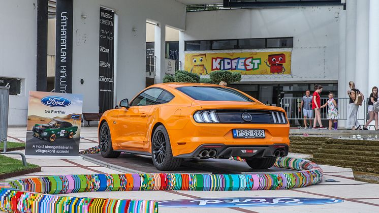 Mustang nagykövet - Kiss Gergely