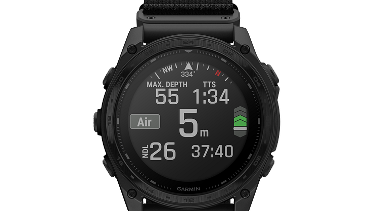 Master_5_Picture_PNG_Tactix8SolarElite_51mm_Schwarz_Dive_F.png