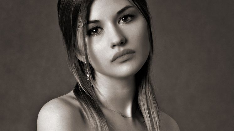 girl-3811180_1920