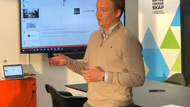 Gründer og daglig leder i Oslo Business Forum, Christoffer Omberg, som selv deltok på Leder for en dag i 2011.