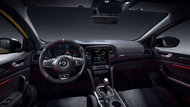 2023_-_Renault_Megane_RS_Ultime (2)