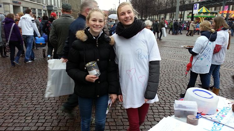 Überwältigender Erfolg beim Spendensammeln: Schüler der Rudolf-Hildebrand-Schule engagieren sich für Bärenherz 