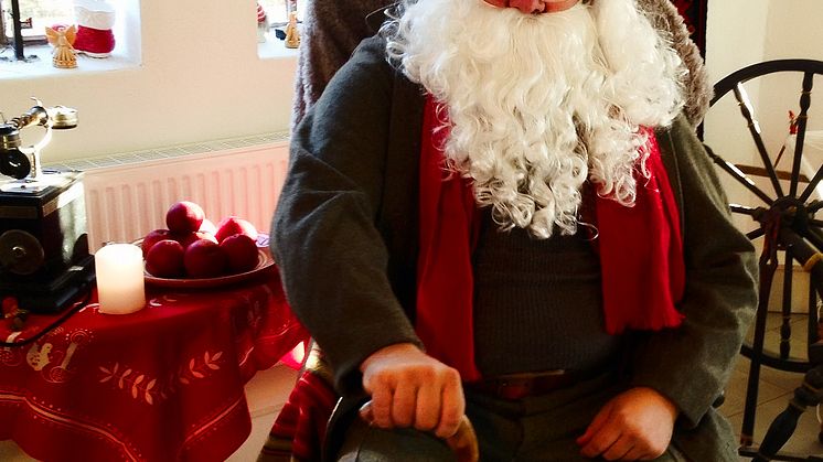Tomten besöker Jakpaviljongen i Torup varje advent kl 13-15