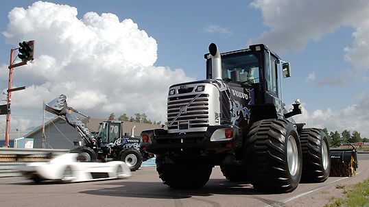 Swecon auktionerar ut två specialutrustade Volvo L70F Monster Loaders