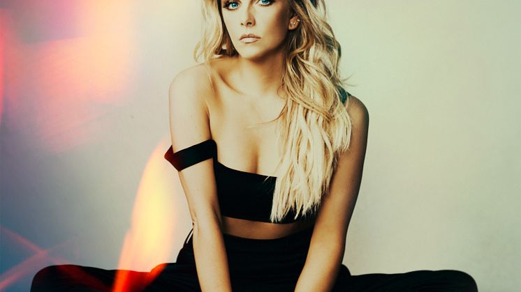 ​NYTT ALBUM. Countryartisten Lindsay Ell släpper sitt andra album, ”Heart Theory” och firar med en 24 timmars livestream