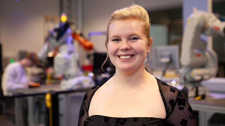 Linnéa Carlsson pekar i sin avhandling på tre sociala aspekter som är avgörande för industrins digitaliseringsresa.