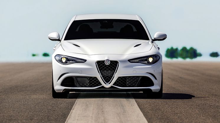 Alfa Romeo Giulia (09/2015)