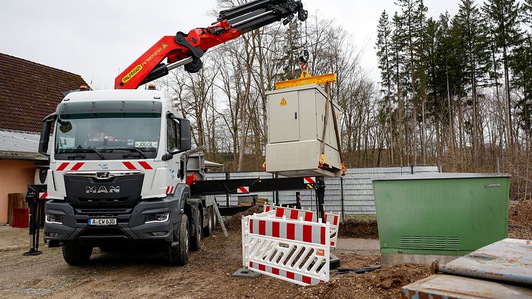 Im Rahmen der Bauarbeiten erneuert LVN zwei Ortsnetzstationen – so wie hier am Sommerkeller.