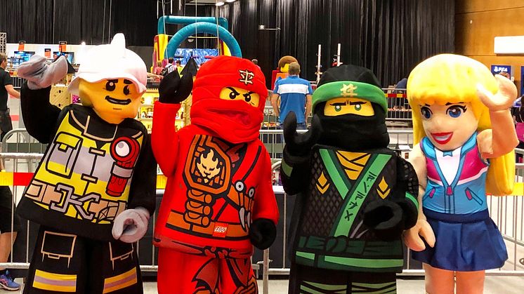 På Klossfestivalen i Jönköping den 2 mars får man träffa sina LEGO-idoler.