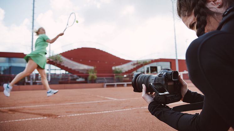 Canon EOS R1_Lifestyle_Frozen_Action_tennis_Alisha_Lovrich_627117.jpg