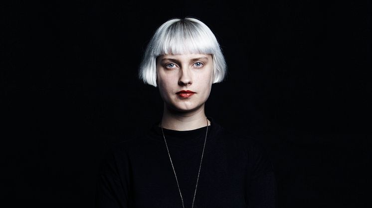 Molly Nilsson bringer igen minimalistisk og melankolsk synthpop til VEGA 