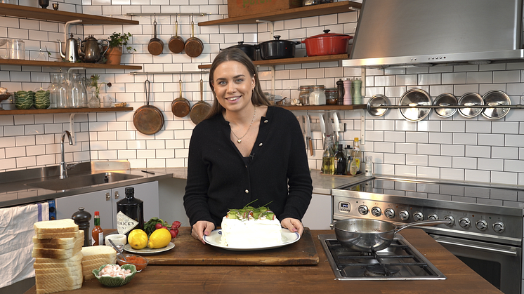 Mästerkocken Sofia Henriksson använder Hendrick's Gin till ginpicklad gurka