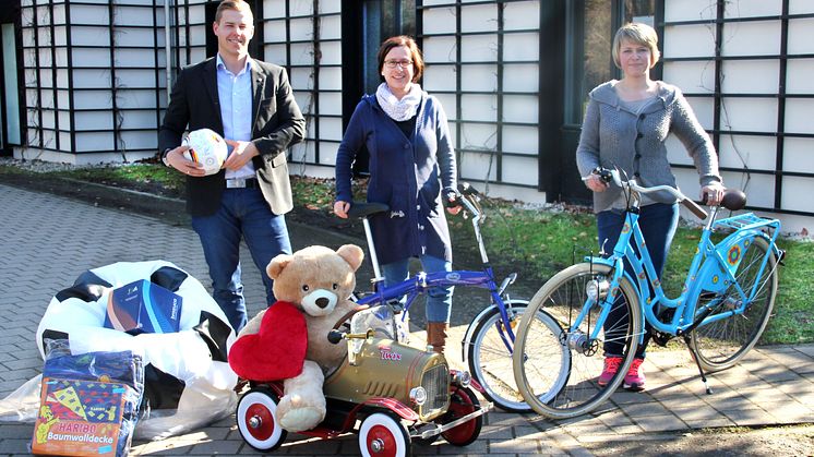 Kaufland Großpösna bringt Geschenke ins Kinderhospiz