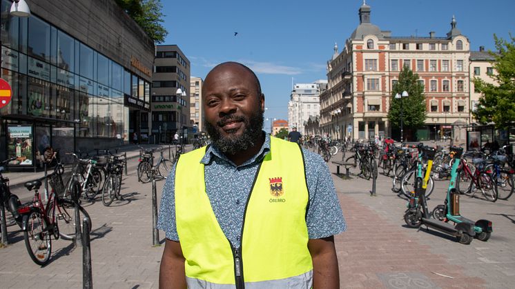 "Nu blir det ännu viktigare att planera sin resa och välja en annan väg om man inte har ett ärende längs Rudbecksgatan", säger projektledare Philip Kabunga. Foto: Fredrik Kellén