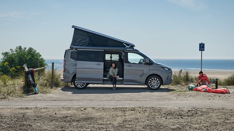 2024FordTransitNuggetLWBTitanium_4_side_Talents.jpg
