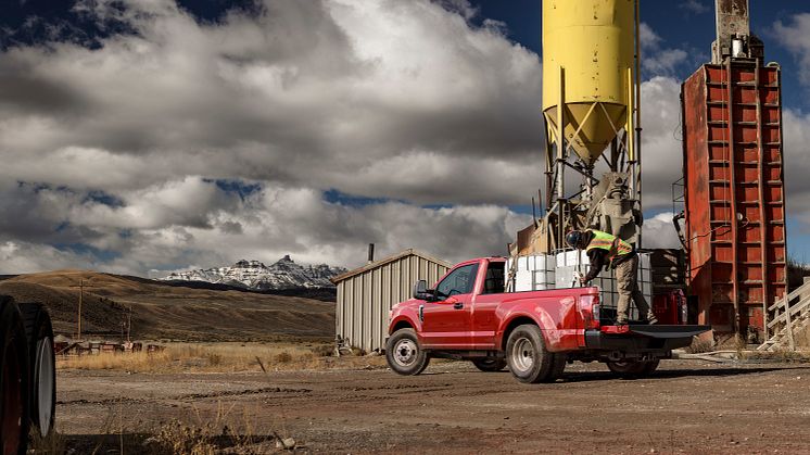 F-450_Red_3