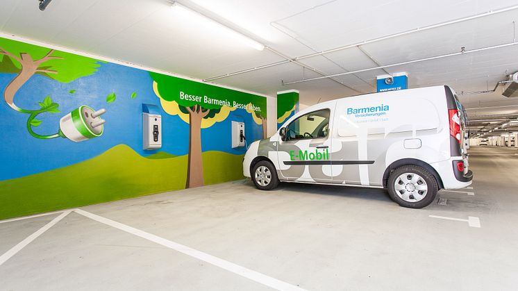 E-Mobil und E-Tankstellen gibt es schon seit 2013 in der Barmenia. Jetzt soll zum betrieblichen Mobilitätsmanagement noch stärker sensibilisiert werden .