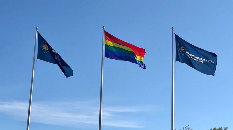 Räddningstjänsten Mälardalen hissar upp Prideflaggor!