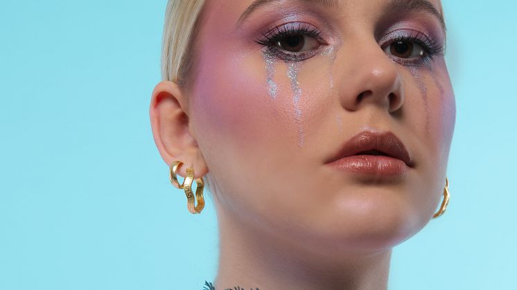 Julia Viktoria. Pressbild. 