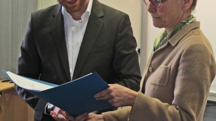 Neuer Professor verstärkt Lehre im Fachbereich Wirtschaft, Informatik, Recht