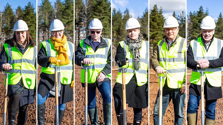 Digitalt första spadtag för 27 lägenheter och ny vårdcentral på Mossleplatån, Värnamo. Fr.v. Rachel De Basso, Mia Frisk, Stanley Guldmyr, Caroline Grahn, Lars Lejon och Hans-Göran Johansson.