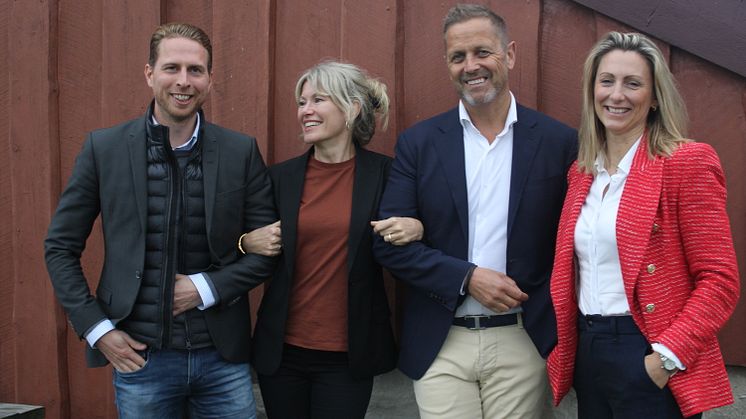 Lars Hvam, Investment Director and Siri Kalvig, CEO in Nysnø next to Tom Even Mortensen, Partner in Sandwater and Ingvild Meland, COO in Nysnø