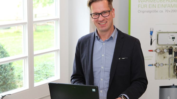 Carsten Strätling beantwortet alle Fragen rund um die Wärmeversorgung "Auf der Iserkuhle".