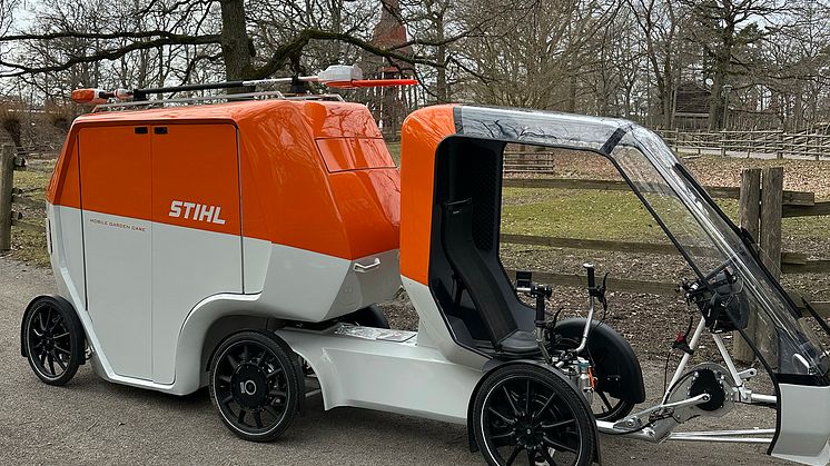 Eldrivna cykelfordonet Mobile Green Care för skötsel av gröna ytor i städer. Bild: STIHL