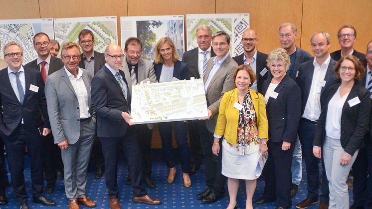 Die Jury aus fachkundigen Architekten und Stadtplanern, Vertretern der Politik und der Stadt Bonn sowie von Zurich und CORPUS SIREO wählte das Konzept des Architekturbüros ASTOC auf den ersten Platz