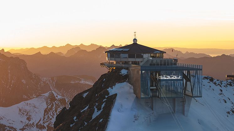 Piz-Gloria-Sunset_kl