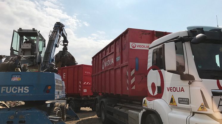 Veolia unterstützt die Aufräumarbeiten nach der Flutkatastrophe vor Ort in Ahrweiler