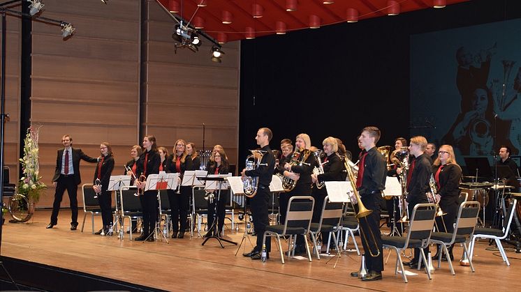 Haukås Musikklag i NM brass 2016. I år spelar dei også i 2. divisjon og skal på scena fredag. Foto: John Vint/NMF.