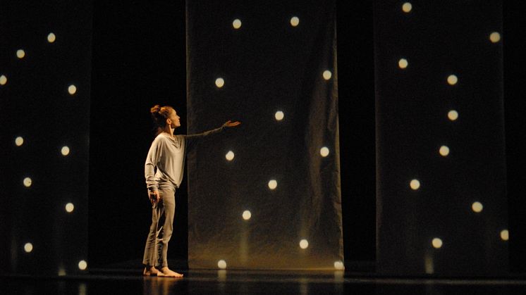 Traumtheater voller Zauberei und schönem Schein gibt es im T-Werk in Potsdam. Foto: Bernd Gurlt.