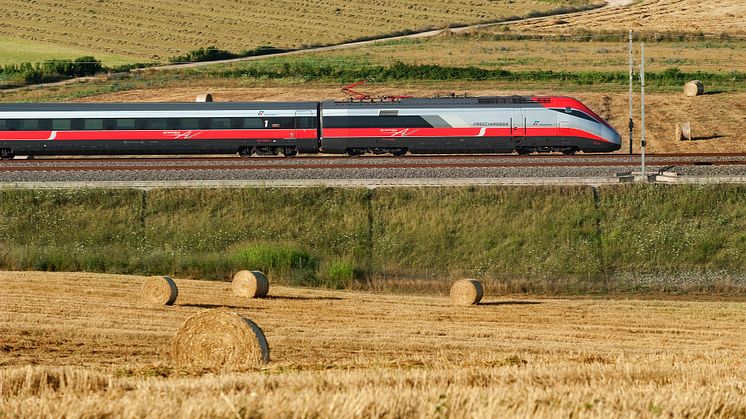 Hitachi Rail si aggiudica il contratto con Trenitalia per il supporto logistico integrato della flotta di treni ad alta velocità Frecciarossa