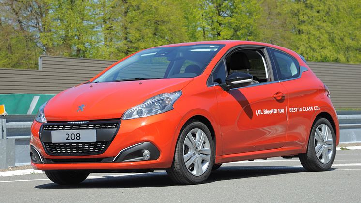 Nya Peugeot 208 sätter bränslerekord med 2,0 l/100 km  